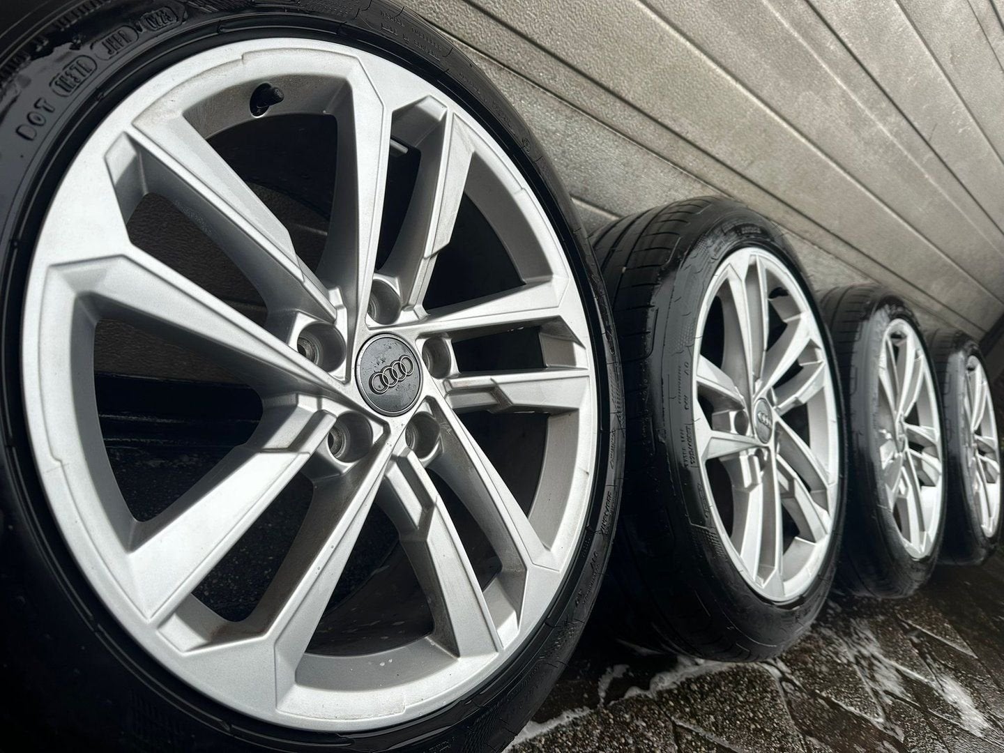 17 " Audi A3 S3 8Y 8V TT A4 S4 B6 B7 velgen Goodyear banden, Autos : Pièces & Accessoires, Pneus & Jantes, Pneus et Jantes, 17 pouces