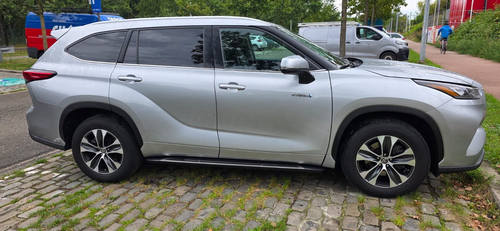 Toyota Highlander, Autos, Toyota, Cuir, Argent ou Gris, Achat, 2487 cm³