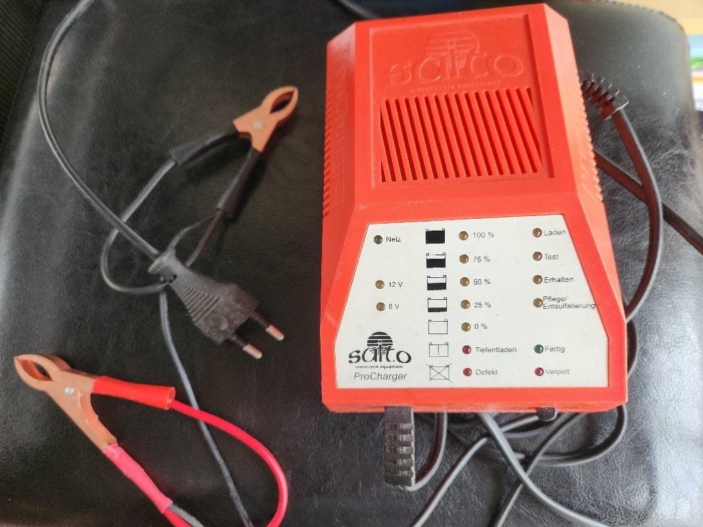 Batterijlader, Ophalen of Verzenden