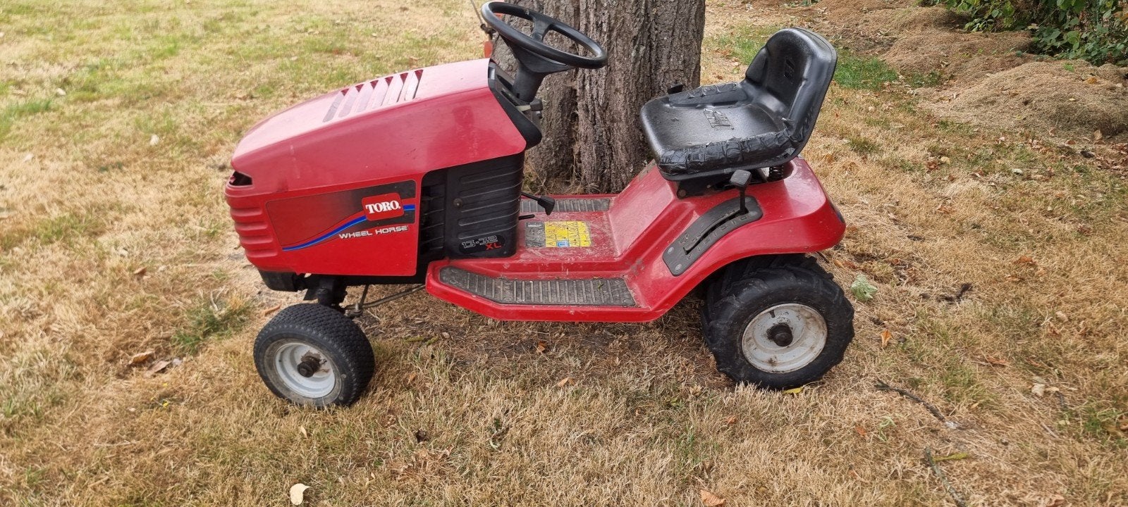Tracteur tondeuse Toro SANS table de coupe, Enlèvement, Comme neuf, Toro, Démarrage électrique
