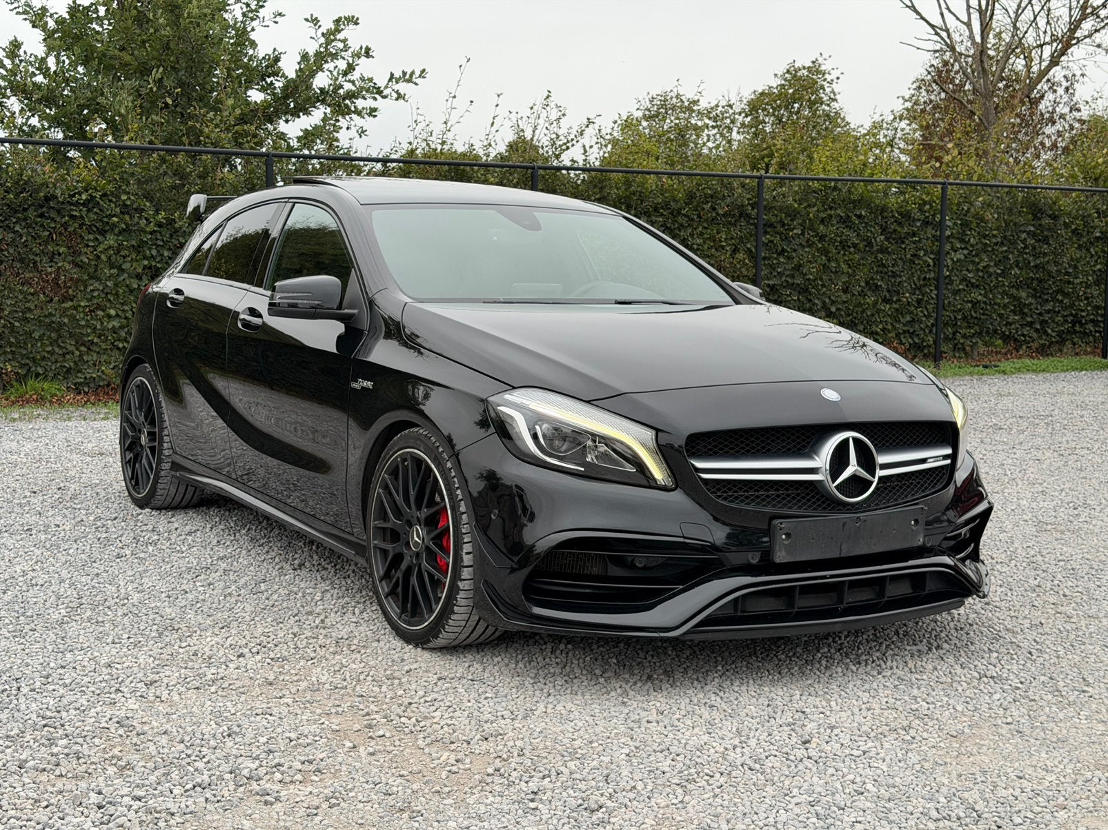 MERCEDES-BENZ A45 AMG *AMG PERFORMANCE SEATS*FACELIFT*PANO*, Automaat, 4 cilinders, Bedrijf, Bi-Xenon koplampen