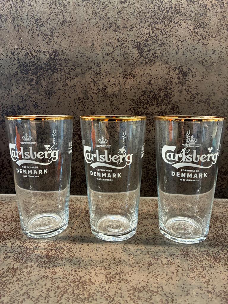 Drie Vintage Carlsberg glazen "boerkes", Ophalen, Nieuw, Bierglas