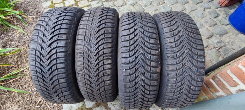 4 Michelin Banden op velg 195/60R15., Ophalen, Gebruikt, 15 inch, Banden en Velgen