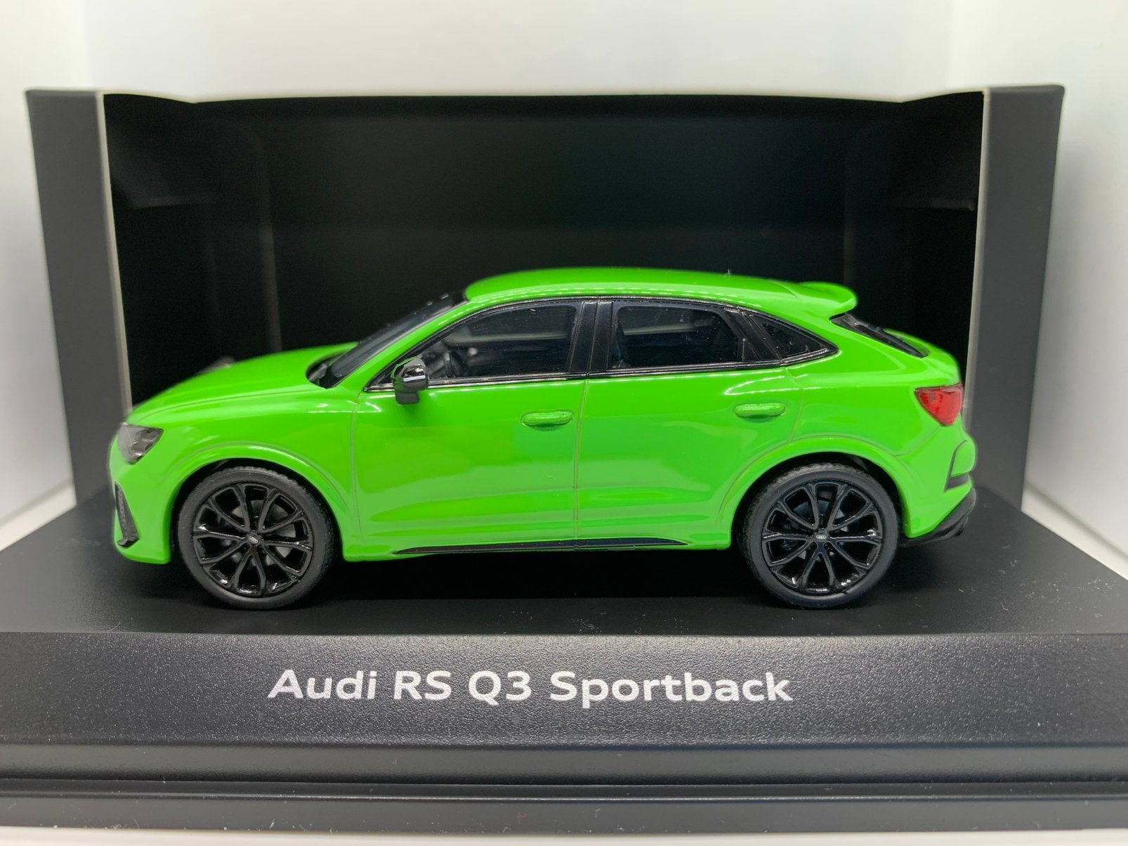 Audi Q3 RSQ3 Sportback (Type F3N) 2019 - MiniChamps, Verzenden, Nieuw, Auto, MiniChamps