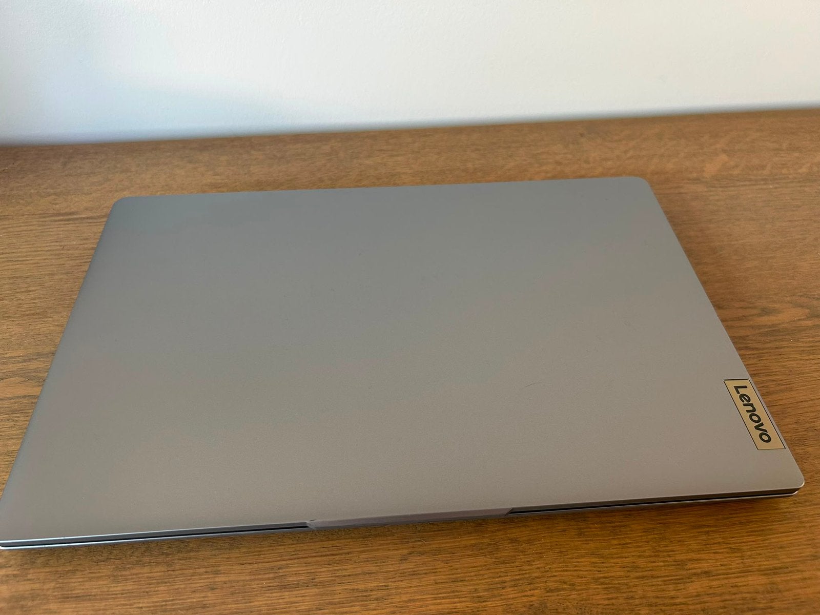 Laptop Lenovo met afapter, Informatique & Logiciels, Supports d'ordinateur portable, Enlèvement, Comme neuf