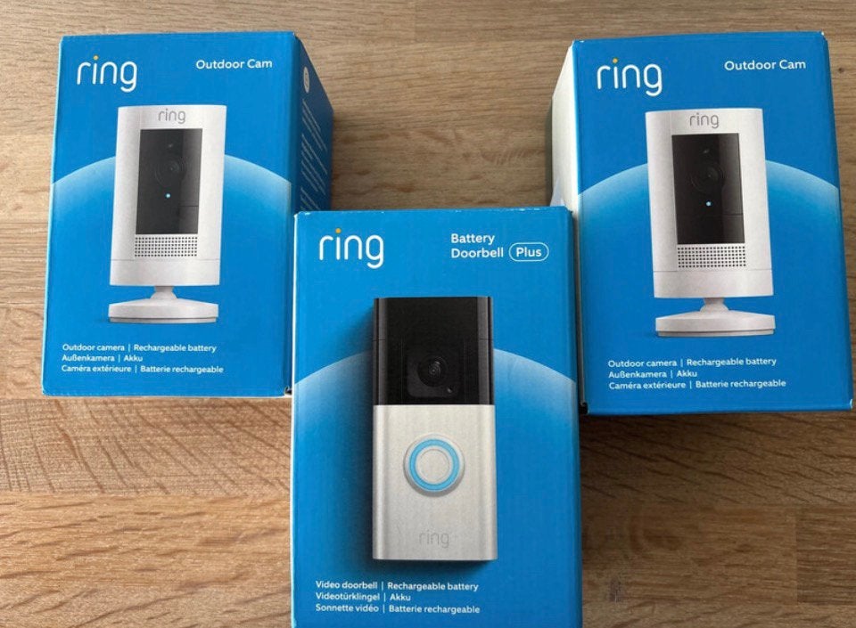 NIEUW Ring Set: 2x buiten camera’s en 1x deurbel, TV, Hi-fi & Vidéo, Caméras de surveillance, Enlèvement ou Envoi, Neuf, Caméra extérieure