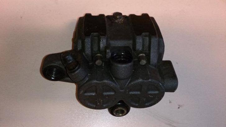 Honda VF1000 remklauw links VF1000F linkerremklauw remtang, Enlèvement ou Envoi, Utilisé
