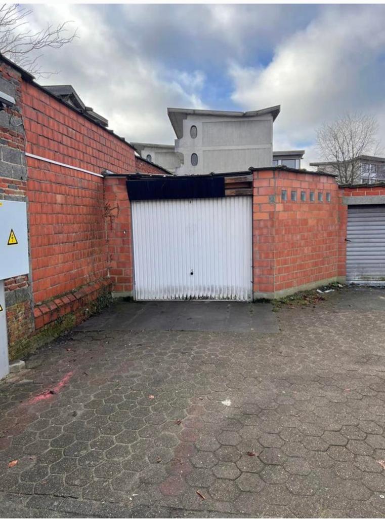 Magazijntje / garage te huur 35m2, Immo