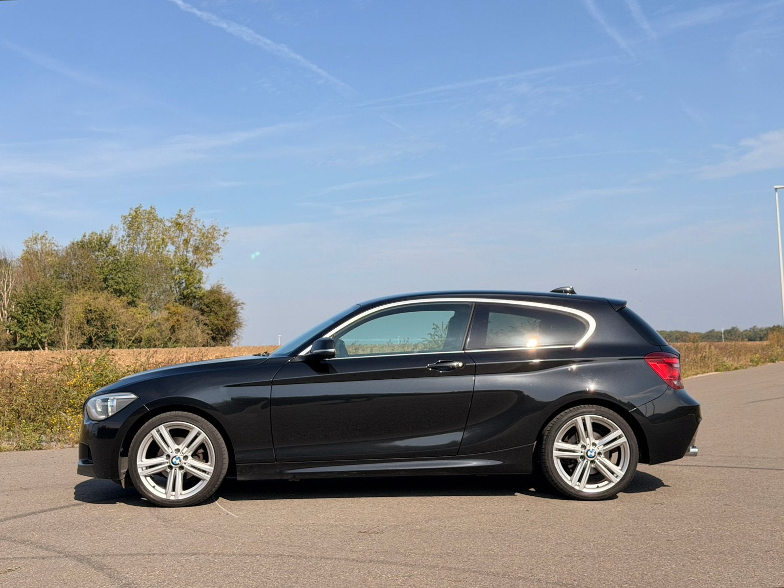 BMW 116D F21, Auto's, Euro 5, 1 Reeks, Zwart, Alcantara