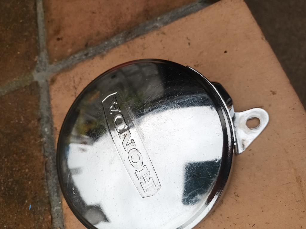 CAMINO CACHE VOLANT MAGNETIQUE, Ophalen, Zo goed als nieuw