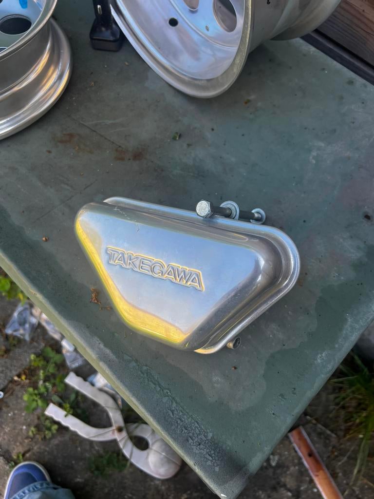 Takegawa ontluchting, Enlèvement, Comme neuf