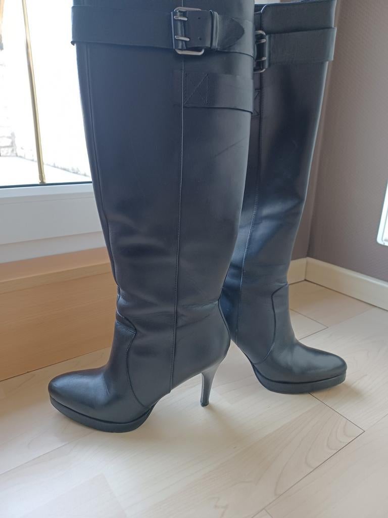Nieuwe zwarte laarzen, Kleding | Dames, Schoenen, Nieuw, Hoge laarzen, Zwart, Ophalen