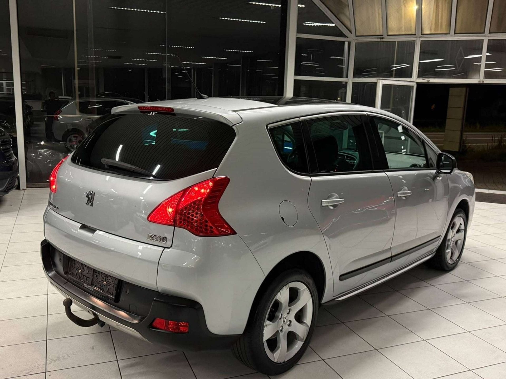 Peugeot 3008 1.6HDi 82kW Euro 5, Auto's, Voorwielaandrijving, Gebruikt, https://public.car-pass.be/vhr/e6ddac16-4c9d-4d4d-9a7e-de99dabc21b7