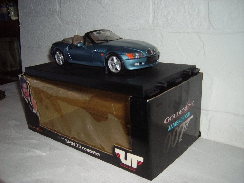 AUDI BMW Z3 ROADSTER JAMES BOND « GOLDEN EYE », Enlèvement ou Envoi, Comme neuf, Voiture, UT Models