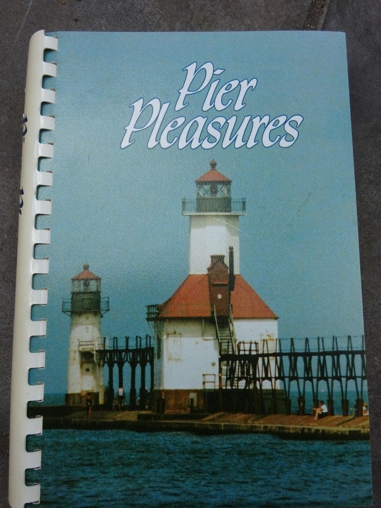 Pier pleasures - kookboek in Engels - cookbook, Enlèvement ou Envoi