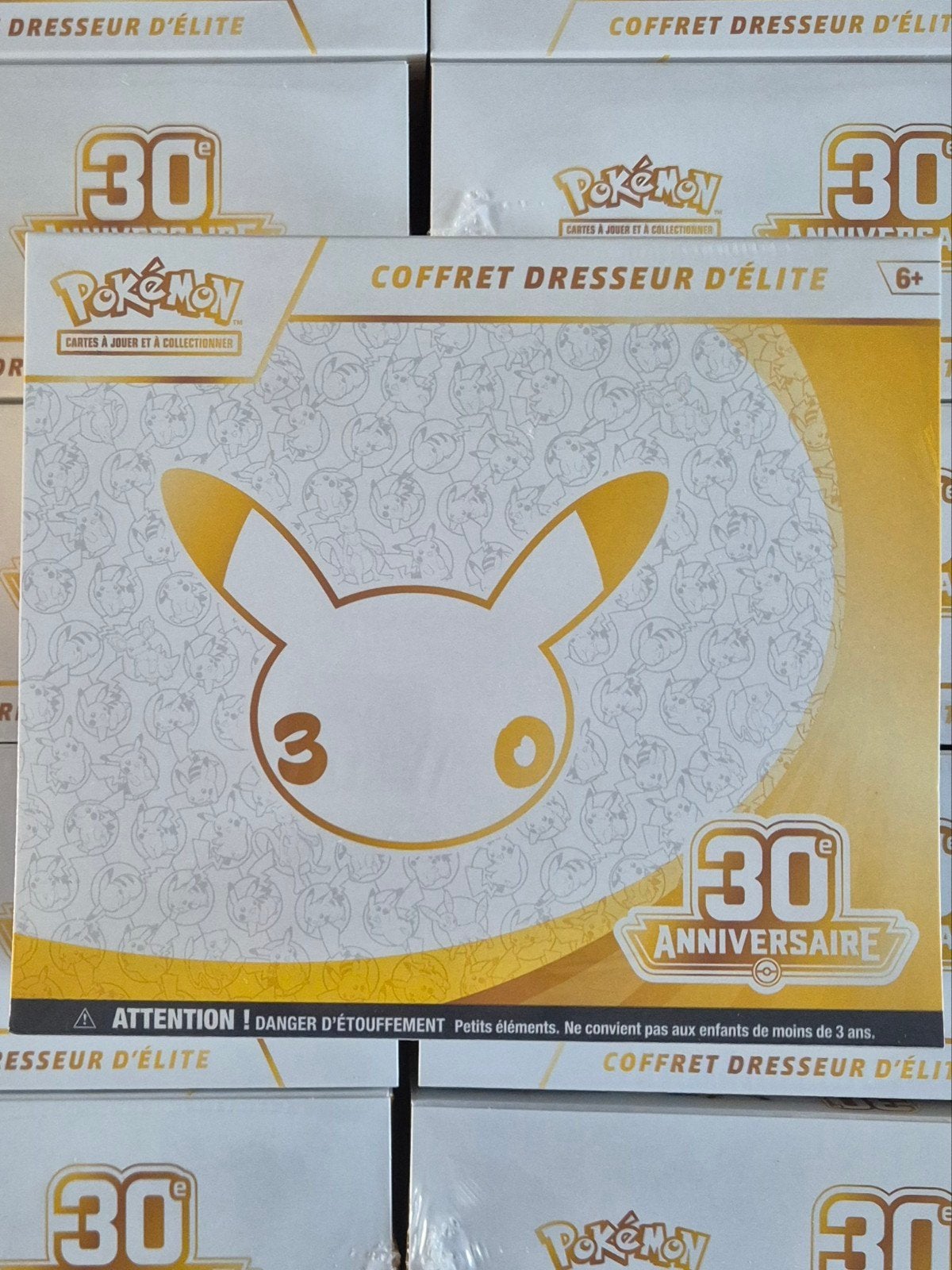 pokemon etb 30ans, Enlèvement ou Envoi