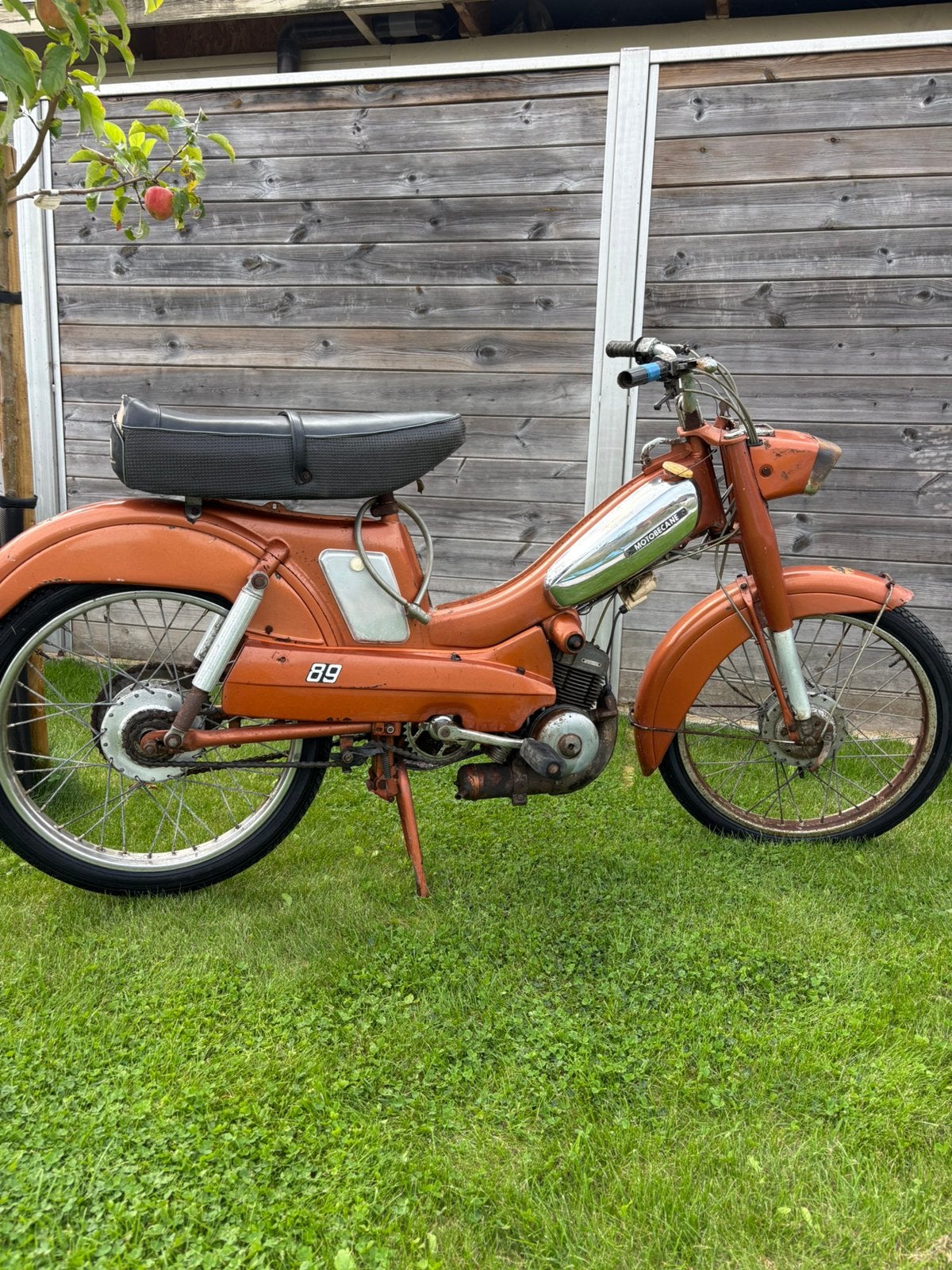 Motobecane av89 chaudron project, 49 cc, Klasse B (45 km/u), 1 versnellingen, Ophalen