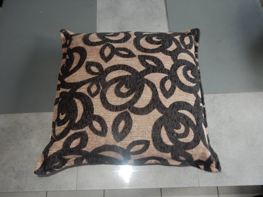 nr.53 - Sierkussen bruin/zwart, Huis en Inrichting, Woonaccessoires | Kussens, Bruin, Afneembare hoes, Vierkant, Ophalen of Verzenden