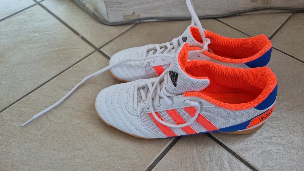 Heel mooi Sportschoenen "Adidas" maat 38 - Nieuw, Vêtements | Femmes, Neuf, Taille 38/40 (M), Adidas, Enlèvement