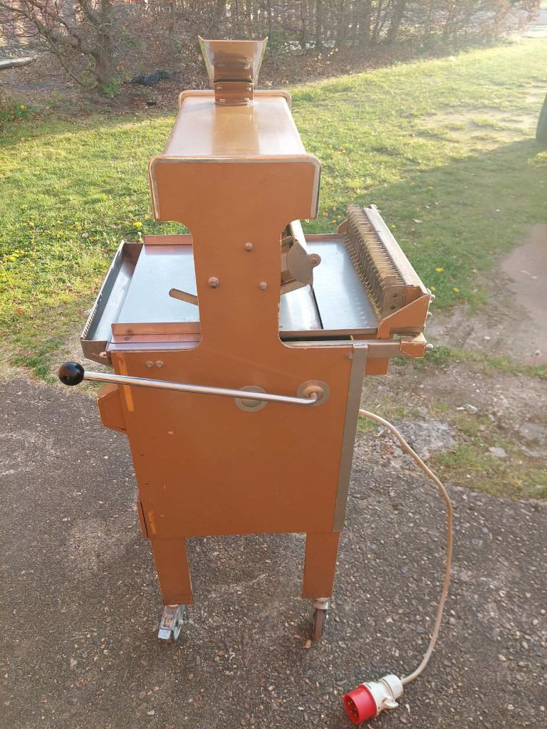 Broodsnijmachine VLB, Zakelijke goederen, Ophalen, Gebruikt, Bakkerij en Slagerij