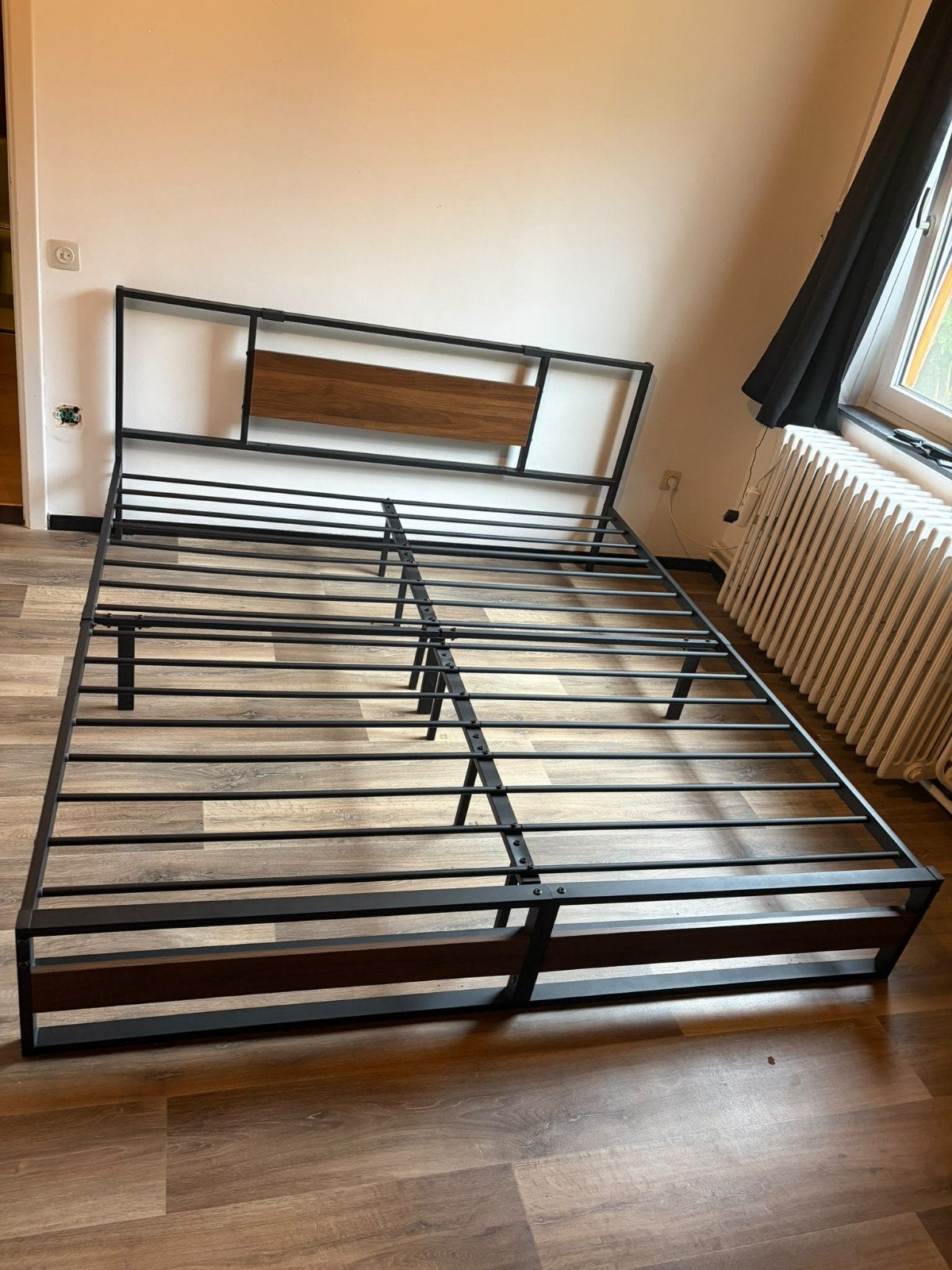 Metalen bed Villach bedframe 180200 cm, Ophalen, Zwart, Hout, 200 cm