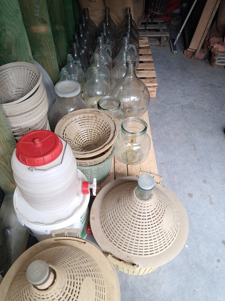 Ballonfles en fermentatiemateriaal voor wijn/bier bereiding, Ophalen, Gebruikt