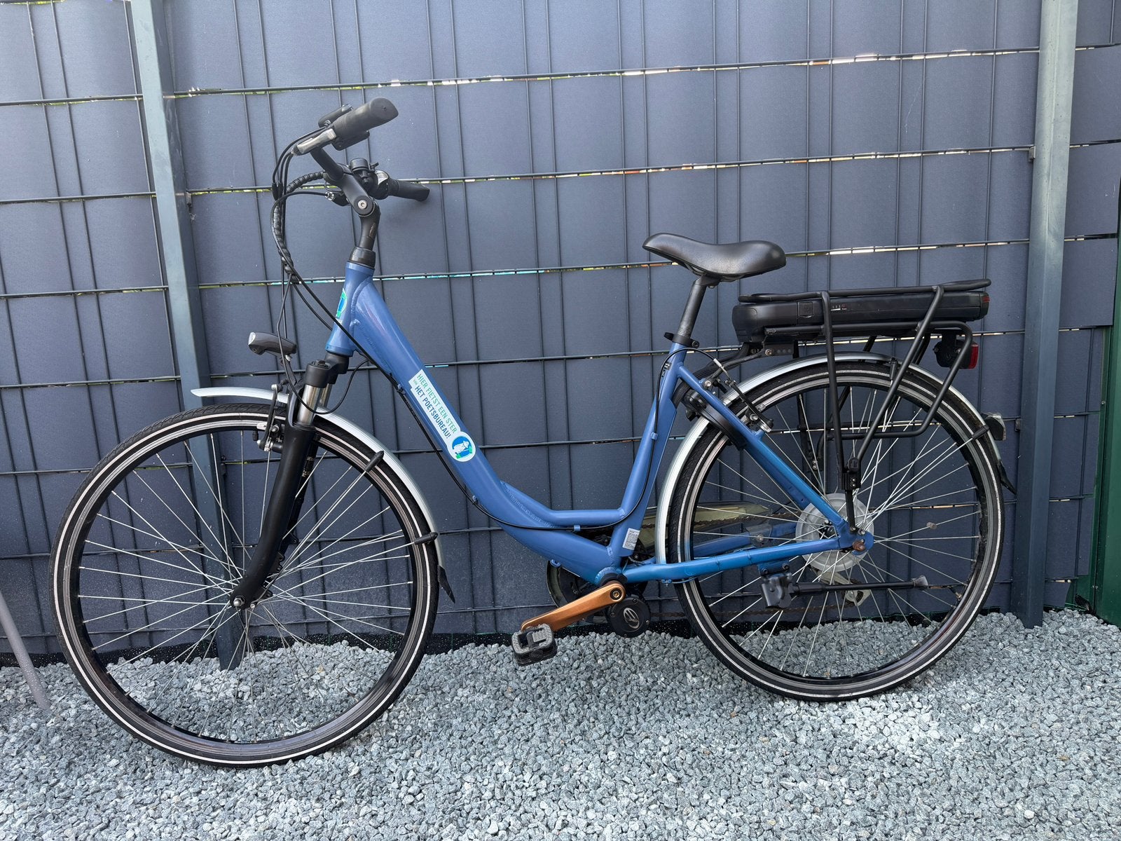 Vélo électrique, 47 à 51 cm, Enlèvement, Comme neuf, 50 km par batterie ou plus