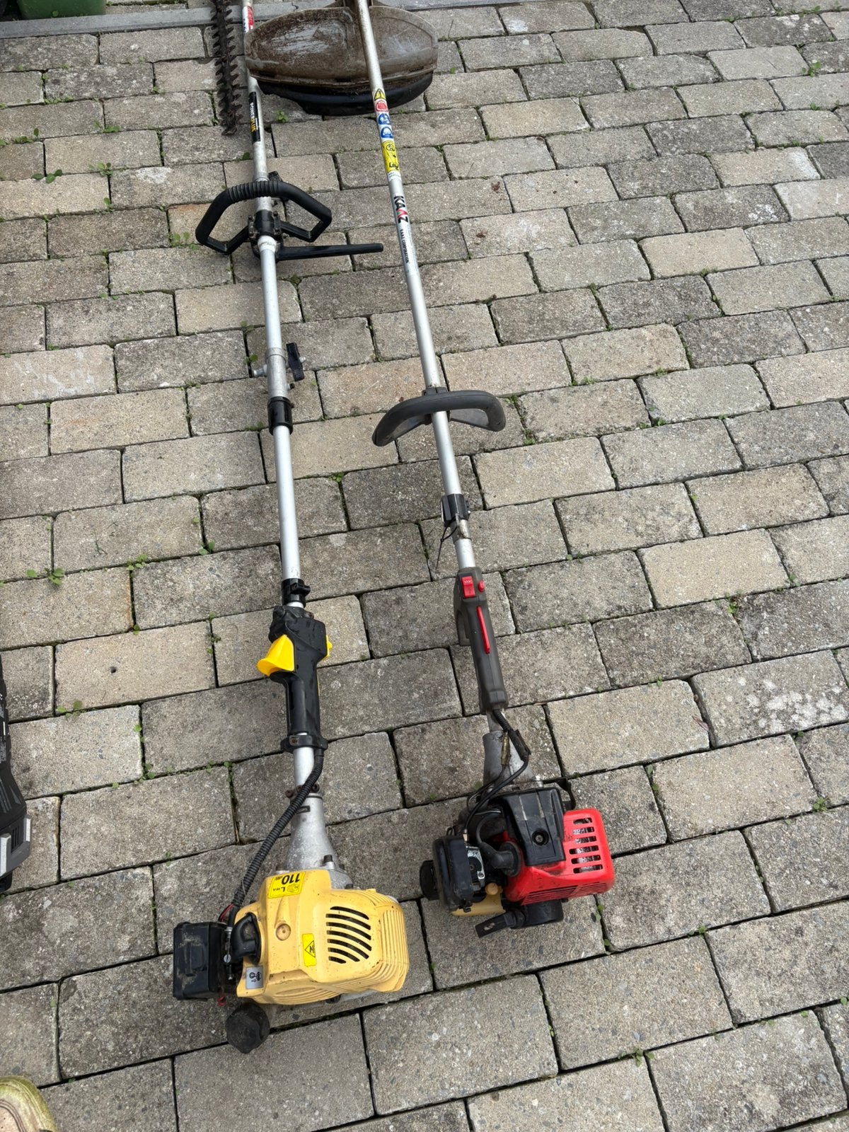 Bosmaaier en haagschaar voor onderdelen, Ophalen, Zo goed als nieuw