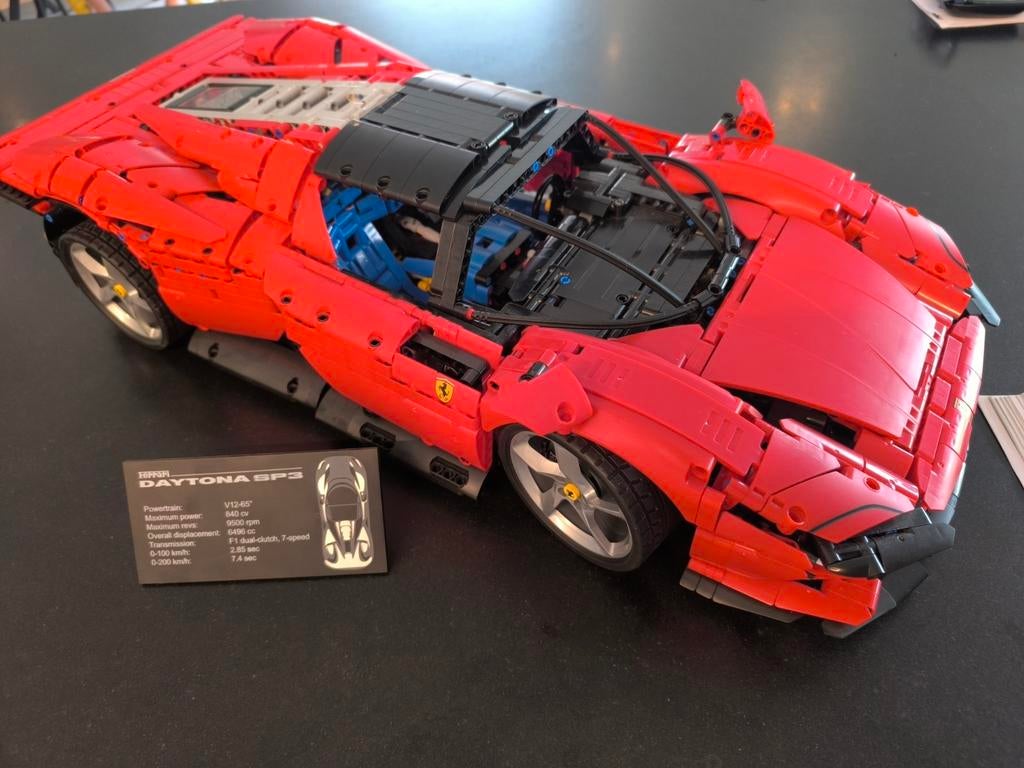 Ferrari Daytona sp3 techniqeu, Ophalen