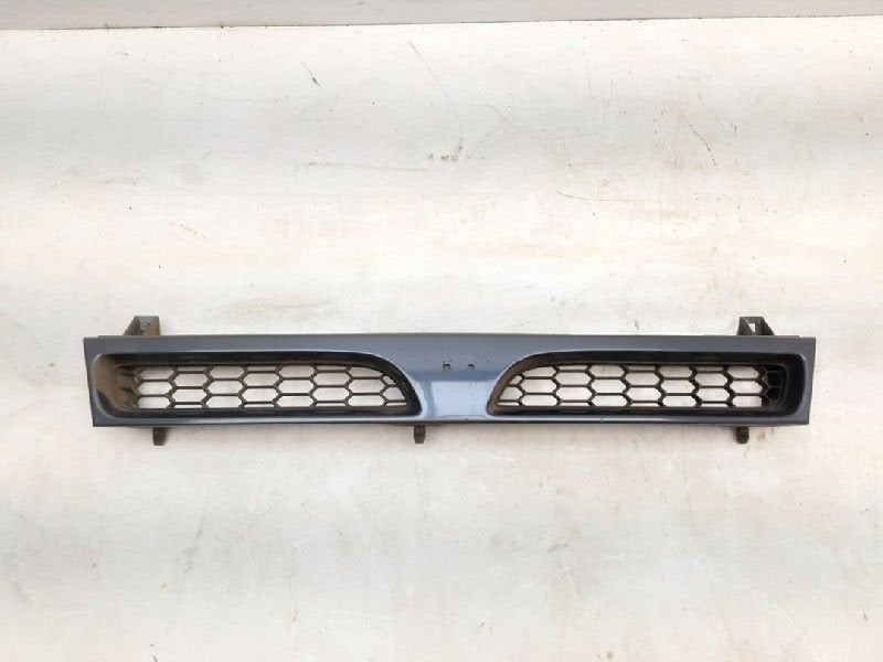GRILLE Nissan Sunny (N14) (01-1990/05-1995), Gebruikt, Nissan