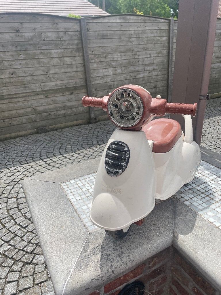Loopscooter, Kinderen en Baby's, Speelgoed | Buiten | Voertuigen en Loopfietsen, Ophalen, Gebruikt, Loopvoertuig