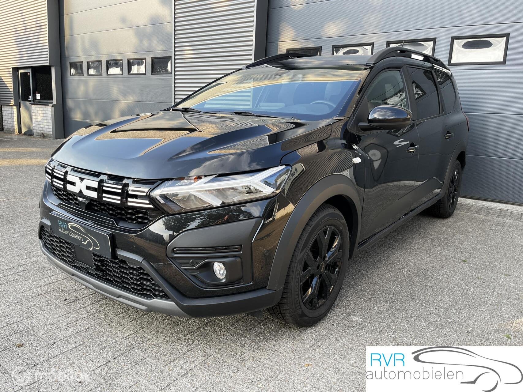 Dacia Jogger 1.0 TCe AIRCO/CRUISE/PDC/5PERS/SCHADE, Auto's, Voorwielaandrijving, Gebruikt, Zwart, Zwart