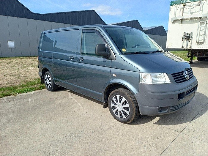 VW Transporter 1.9TDI déjà homologué à la vente (153 mkm), Autos, Achat, 3 places, Boîte manuelle, 2500 kg