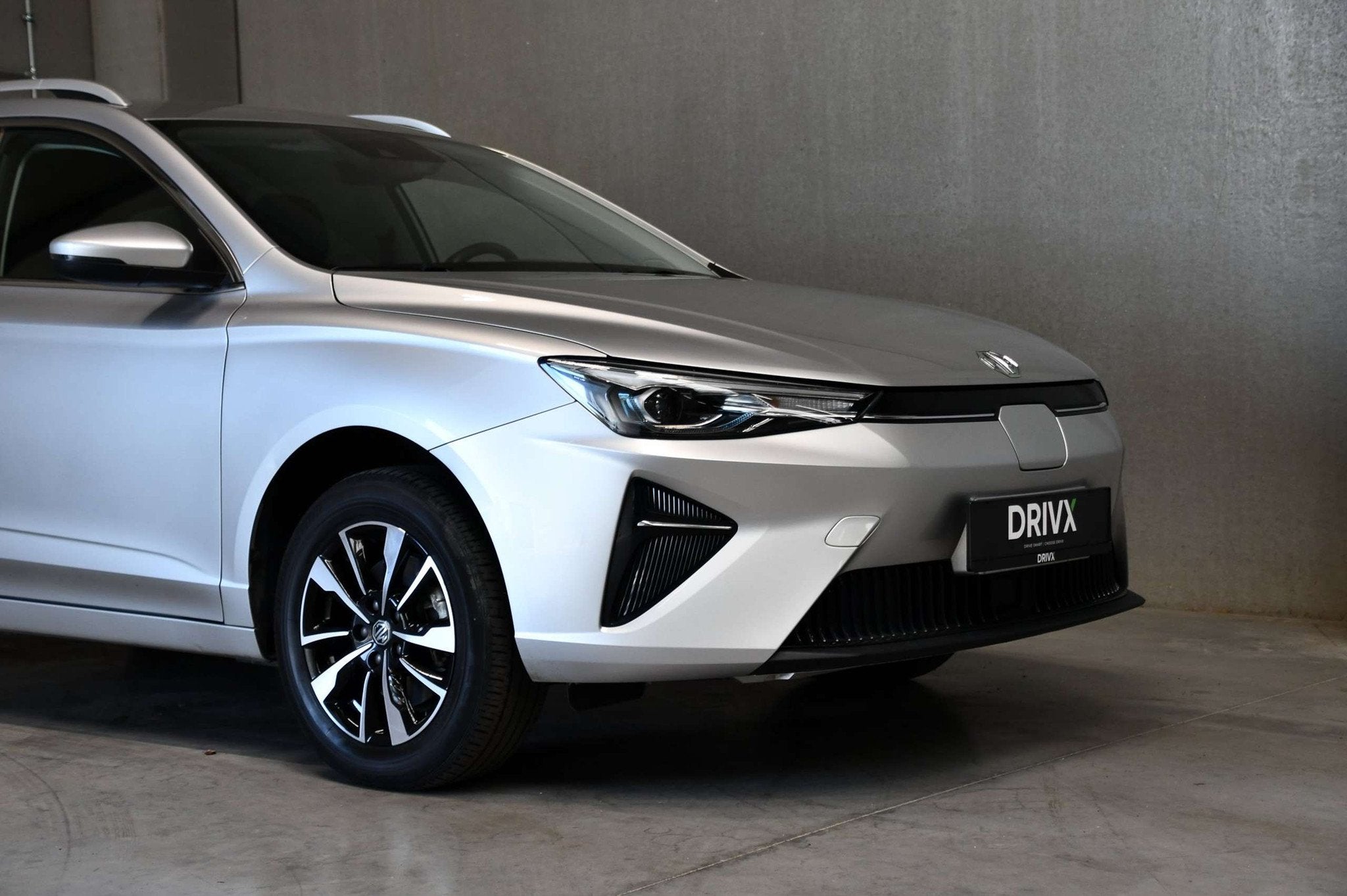 MG MG5 61 kWh l Long Range l Carplay l ACC l DAB l Zetelverw, Autos, Argent ou Gris, Achat, Noir, Automatique