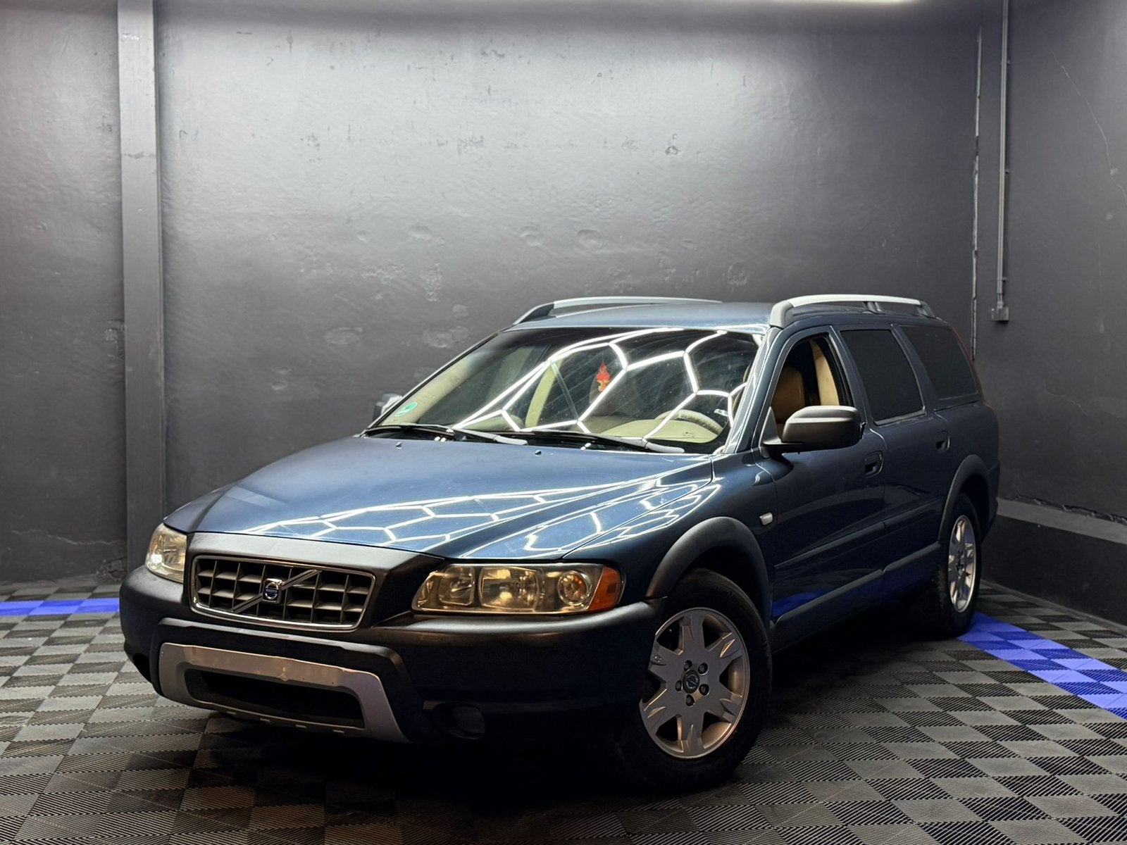 Volvo XC70 2.4D D5 AWD Automatt, Auto's, Automaat, XC70, Bedrijf, Diesel