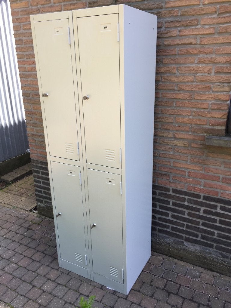 4 - locker / lockerkast / vakkenkast . In goede staat, Ophalen, Zo goed als nieuw