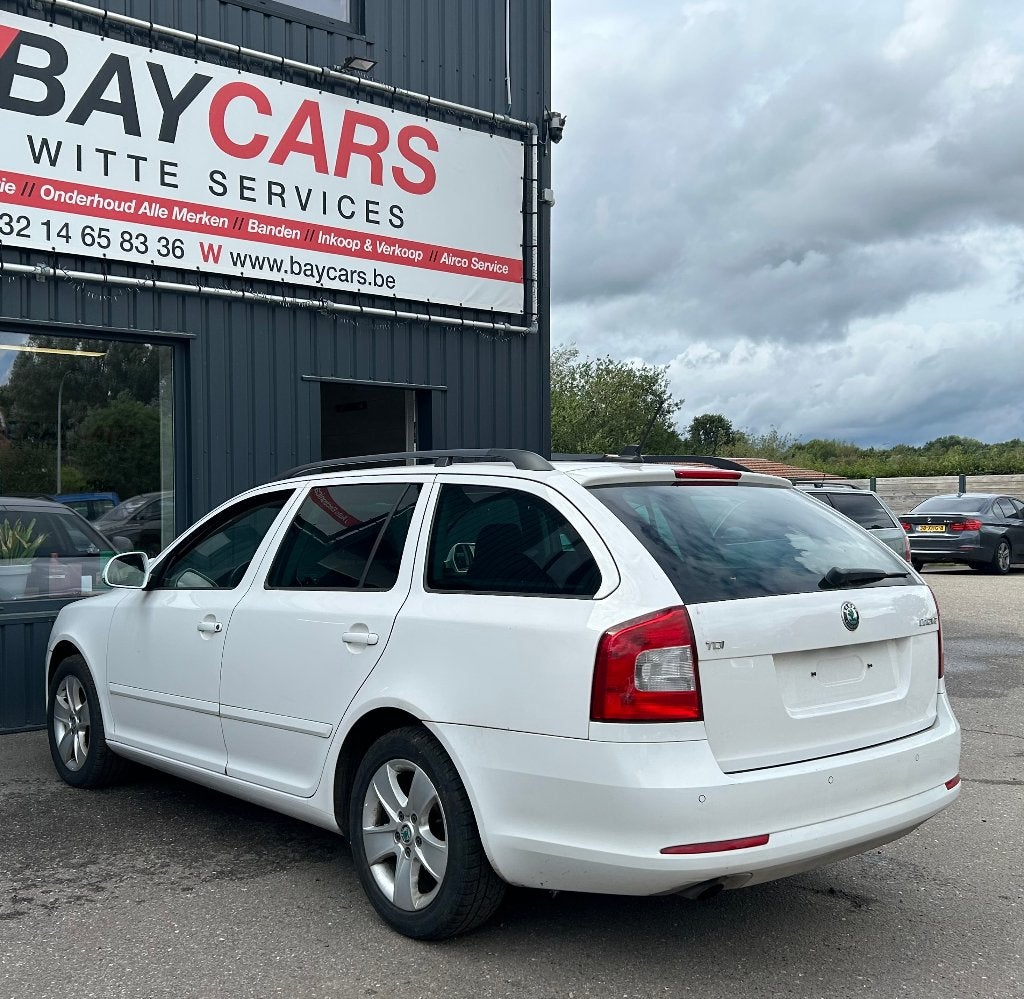Skoda Octavia 2013 Airco 1.6 TDI 175.000 km's!, Autos, Cruise Control, Euro 5, Entreprise, Boîte manuelle