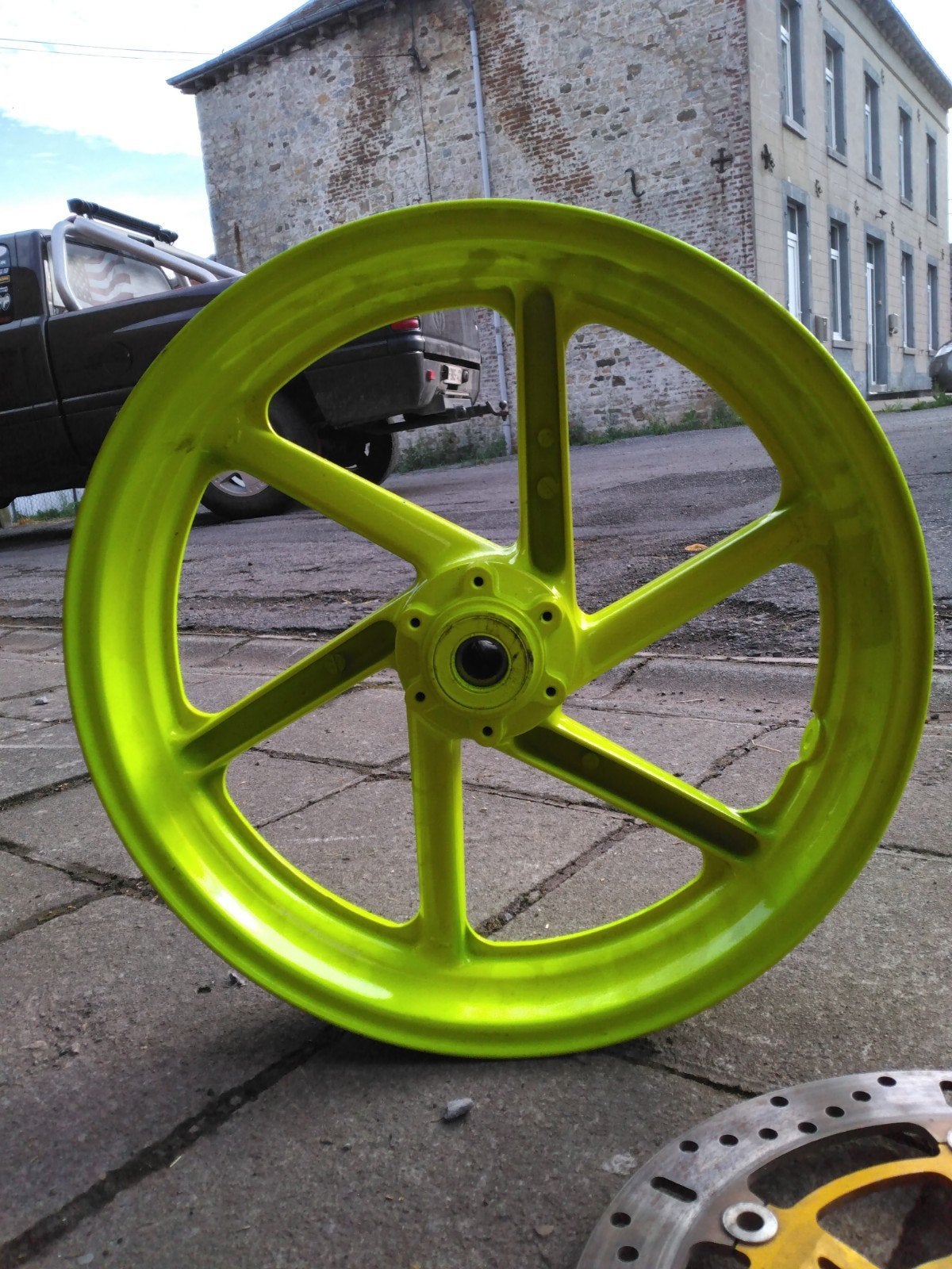 roue avant 16" 900 cbr, Enlèvement