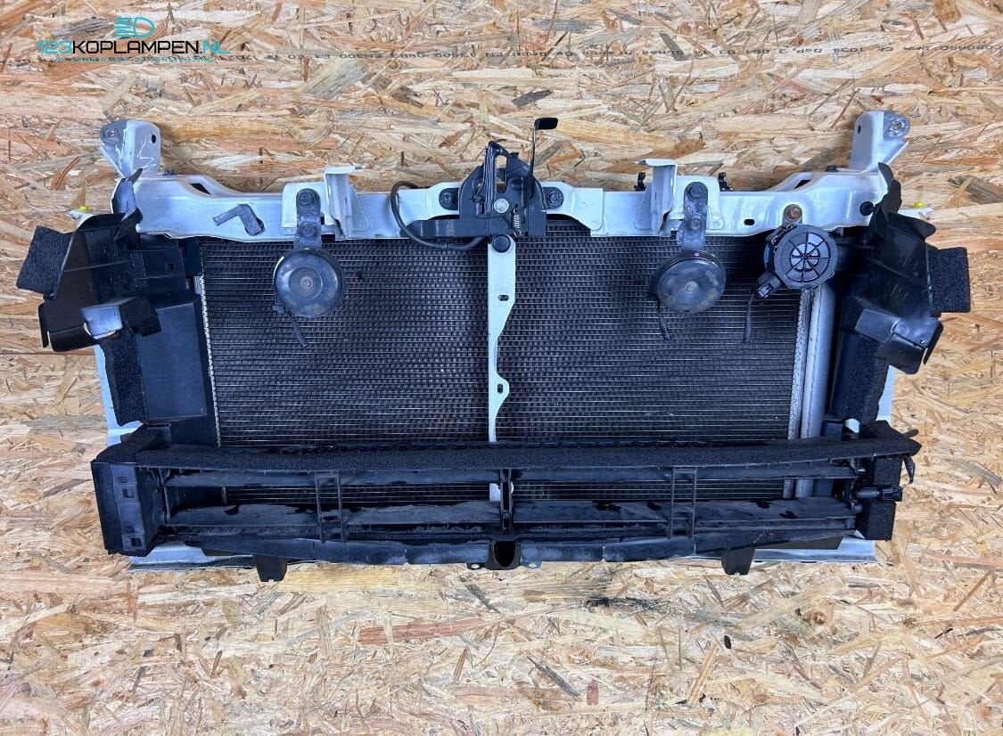 Toyota Prius IV / 4 1.8 Voorfront koelerpakket radiateur, -, Utilisé, -, -