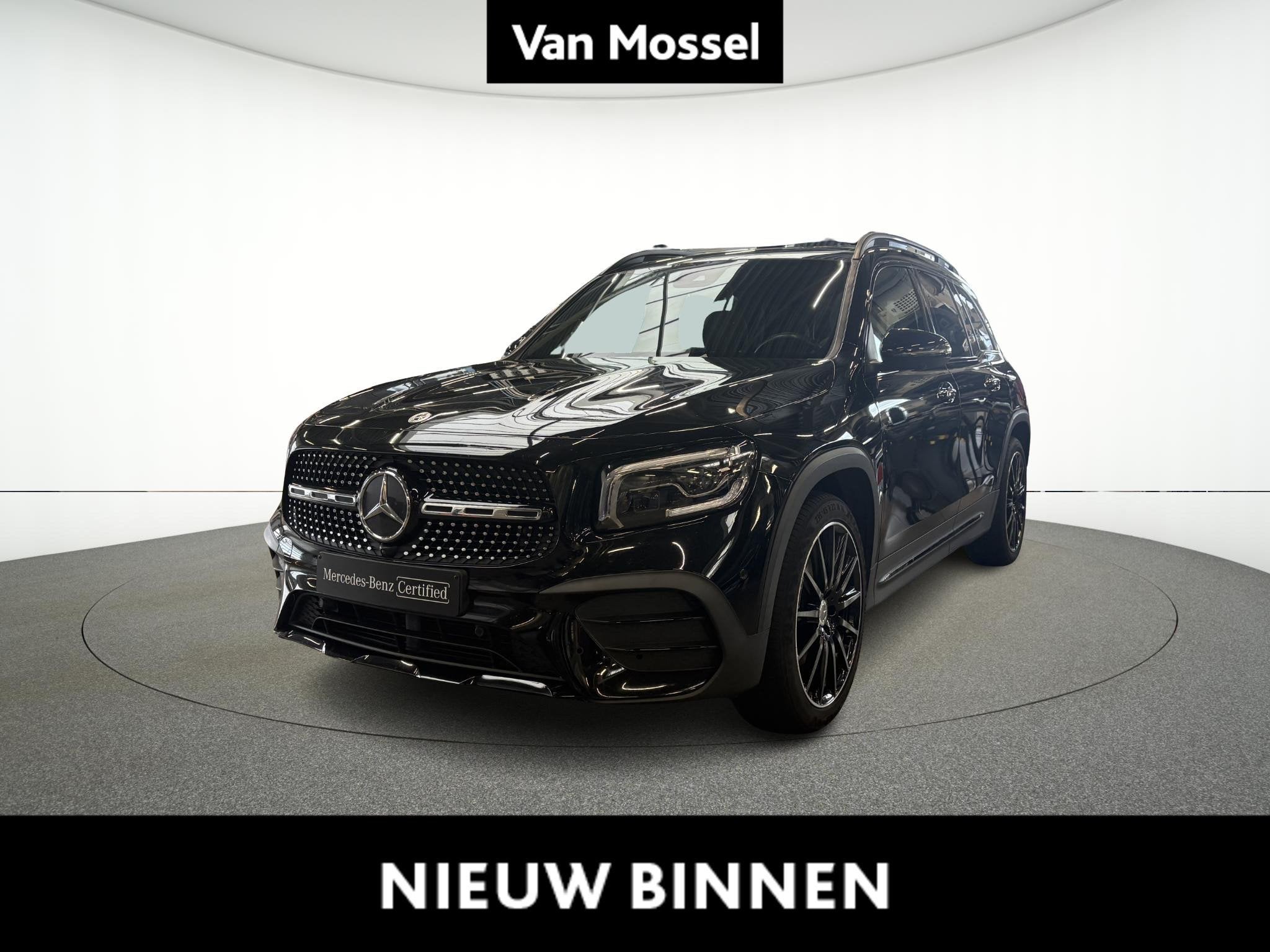 Mercedes-Benz GLB 180 d AMG Line + LEDER + PANORAMISCH DAK +, Euro 6, Entreprise, Entretenue par le concessionnaire, 5 portes