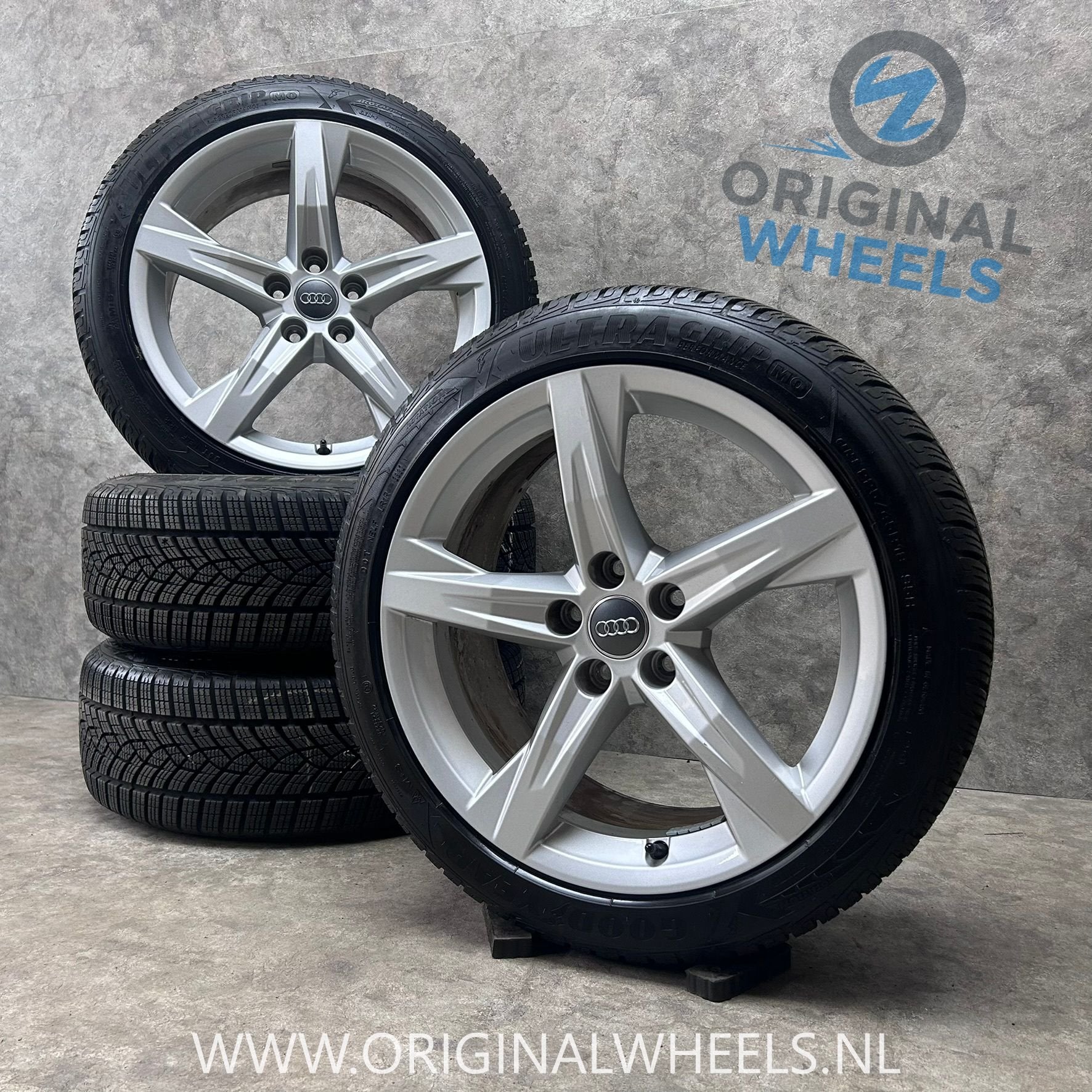✅18 inch originele velgen + winterbanden Audi A4 B9 B8, 18 inch, Gebruikt, -, -