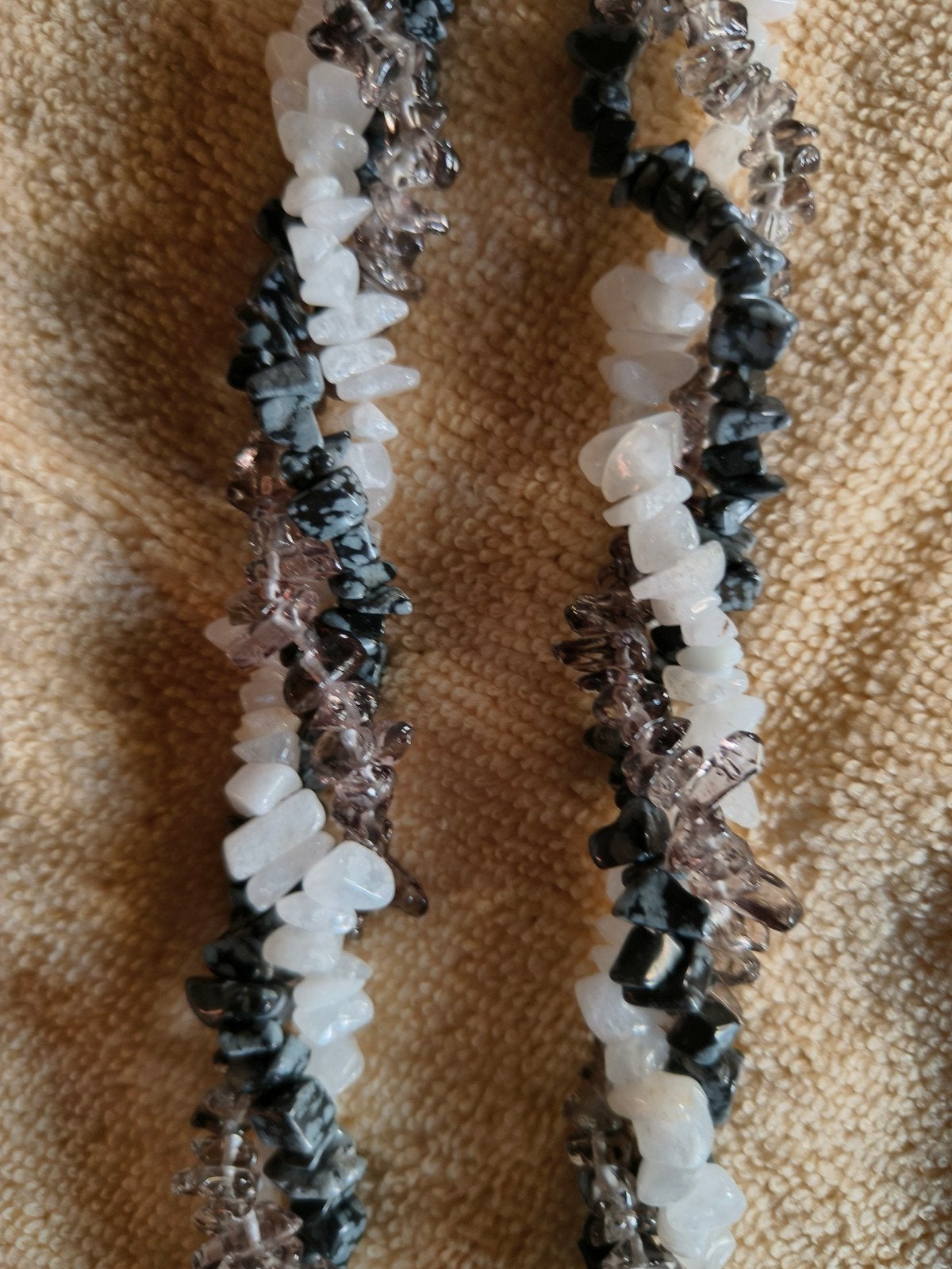 handgemaakte getwiste torsade ketting... echte mineralen, Enlèvement, Neuf, Pierre ou Minéral