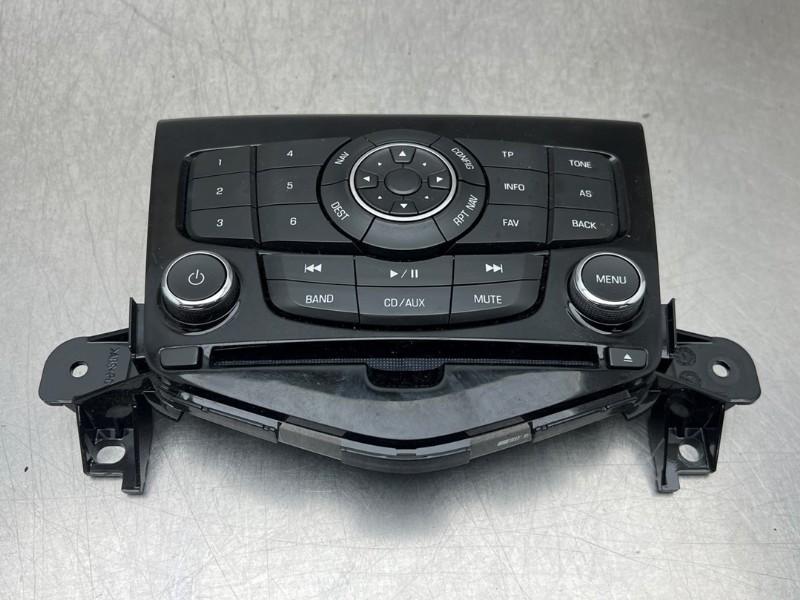 RADIOBEDIENING PANEEL Cruze (305) (|94563272|), Gebruikt, Daewoo