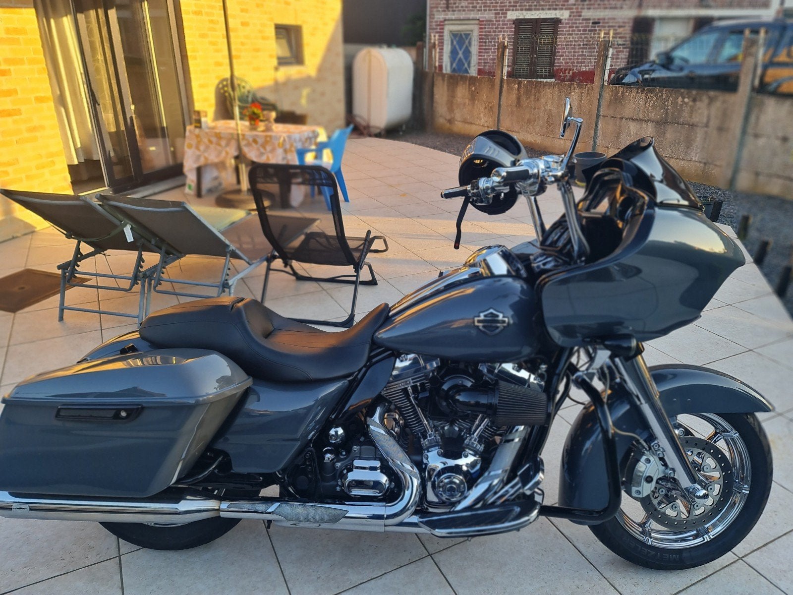 Road glide CVO 110, Particulier