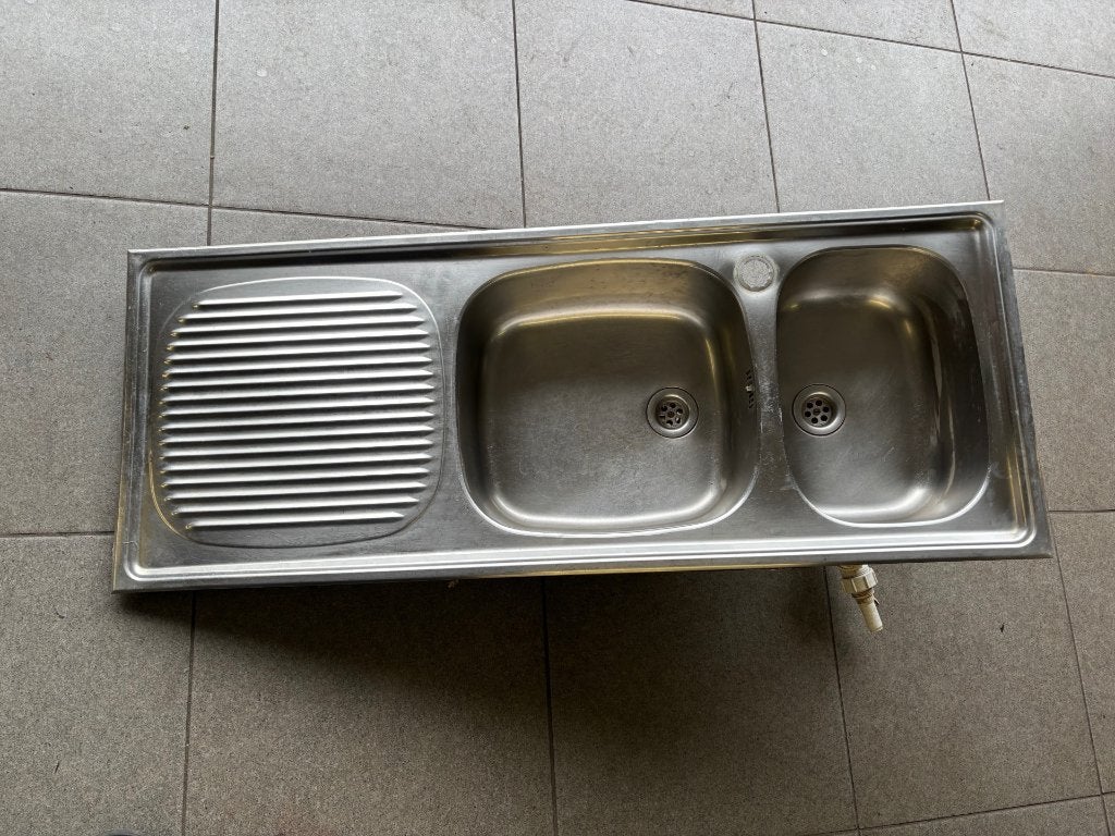 Evier inox, Enlèvement