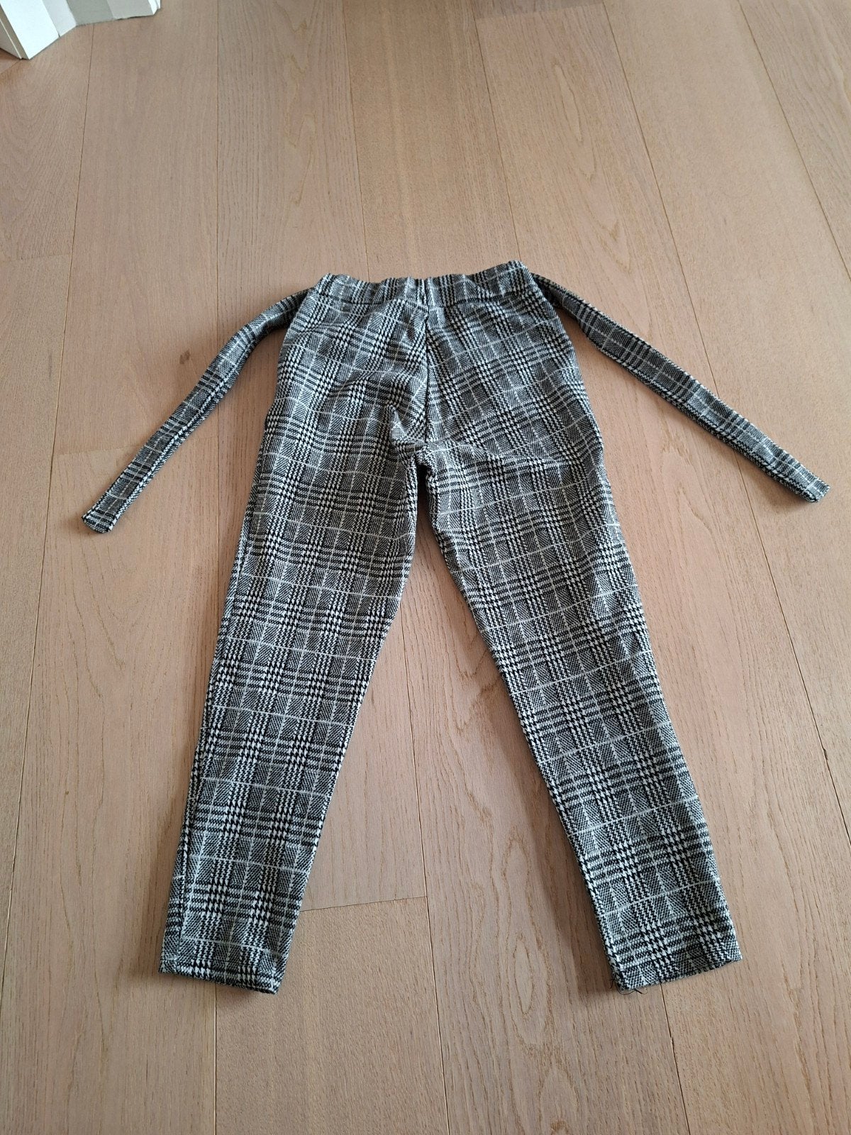broek Maëlys maat 128, Kinderen en Baby's, Ophalen, Broek