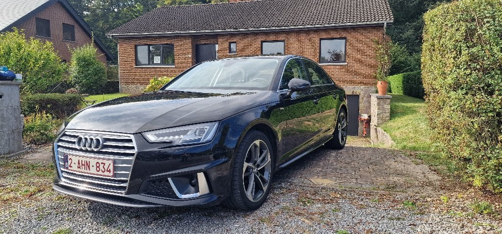 Audi A4 B9 S line, Auto's, Euro 6, 4 cilinders, A4, Zwart