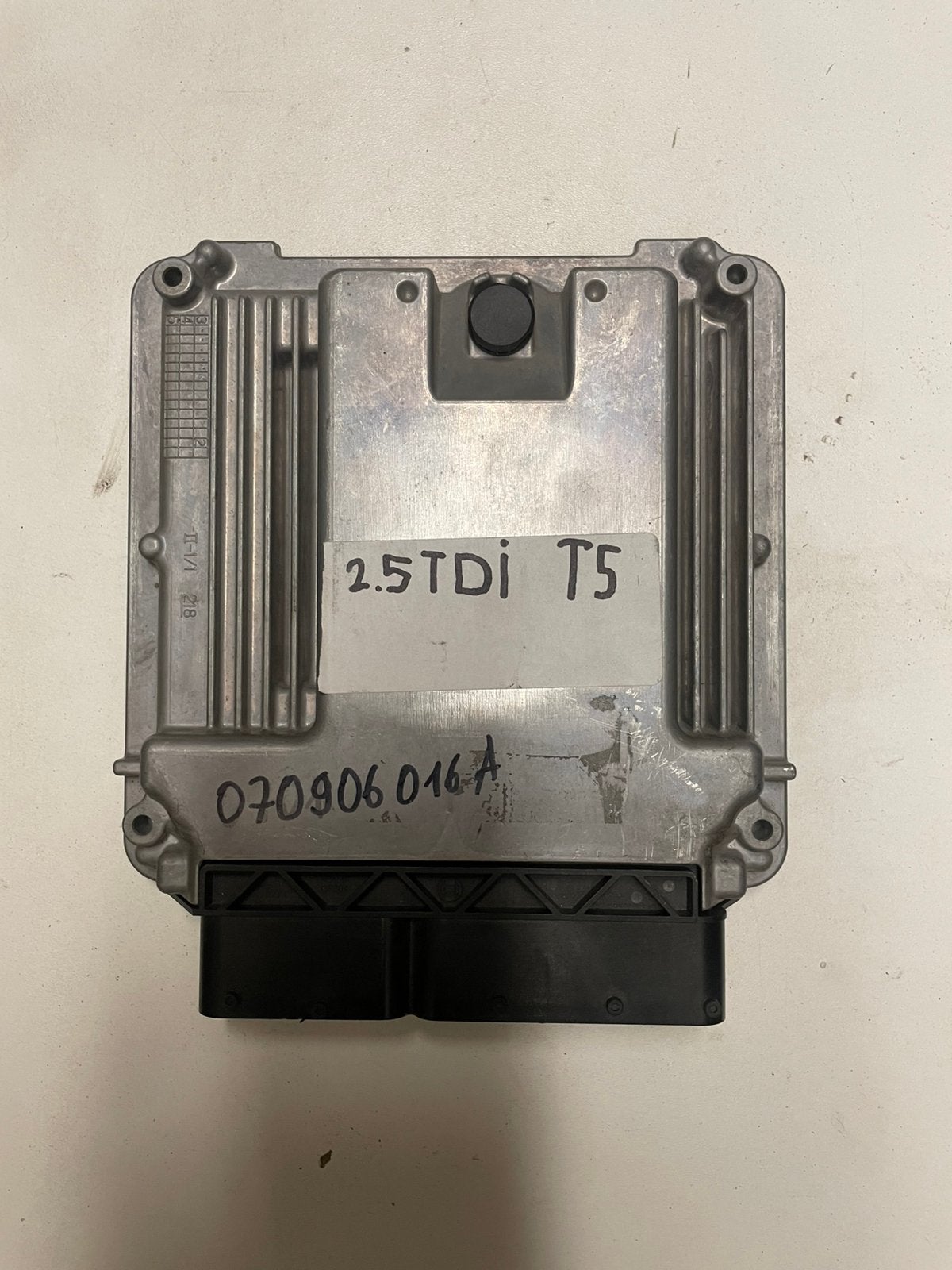 ECU Volkswagen Transporter (T5) 2.5TDi (AXE) 070906016A, Enlèvement ou Envoi, Utilisé, Volkswagen