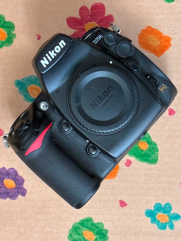 Nikon D700, Audio, Tv en Foto, Fotocamera's Digitaal, Zo goed als nieuw, Spiegelreflex, Nikon, Accu, Bodydop, Grip, Handleiding