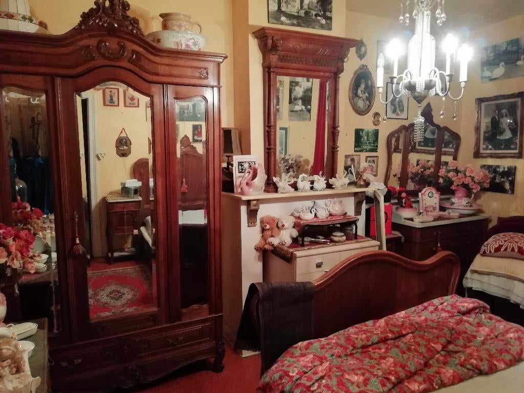 Antieke houten slaapkamer, Ophalen, Gebruikt, Antieke  houten slaapkamer